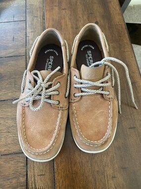 Boys Sperry shoes